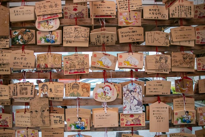 Akihabara Tailor-made Private Tour for Anime Fans - Super Potato and the pleasure of old games