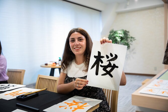 Asakusa Calligraphy Workshop Craft Your Own Art in Tokyo - Moving from traditional brushes to a fude pen
