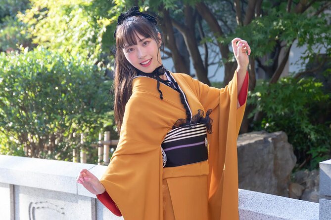 Asakusa's Historic Treasures - One full hour of Japanese karaoke