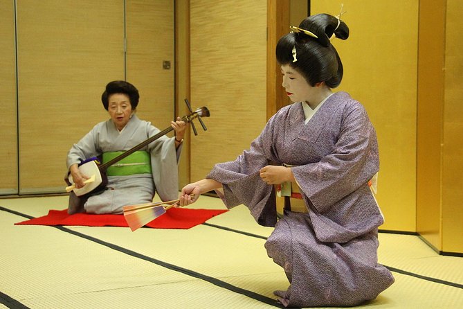 Authentic Geisha Performance with Dinner in Tokyo - What this Asakusa evening actually offers