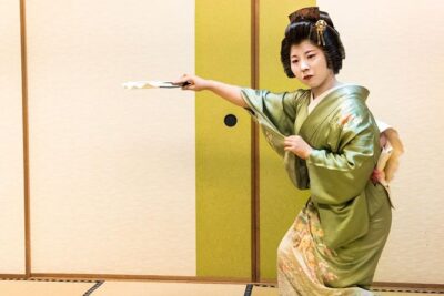 Authentic Geisha Performance with Dinner in Tokyo