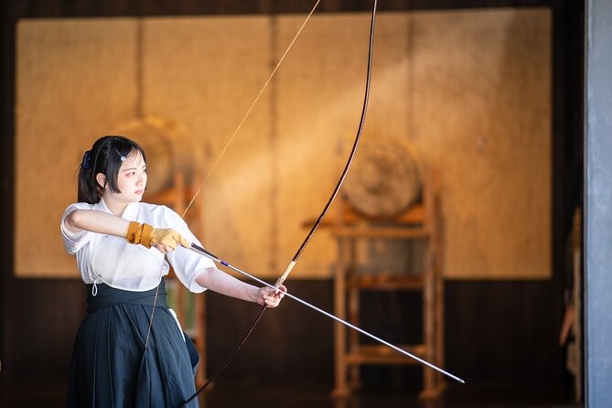 Authentic Kyudo Japanese Archery Experience in Tokyo - Learning the bow, arrows, and basic form