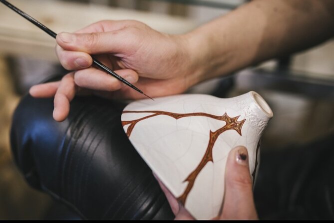 Authentic Pure Gold Kintsugi Workshop with Master Taku in Tokyo - Option C: decorative yobitsugi