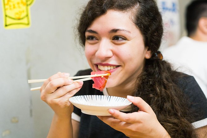 Best of Shinjuku: Izakaya Food Tour (4 Stops, 14+ Tastings) - Group size, walking, and evening comfort