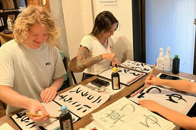 Calligraphy Culture SHODO Experience in Tokyo - Choosing between hiragana, katakana, and kanji