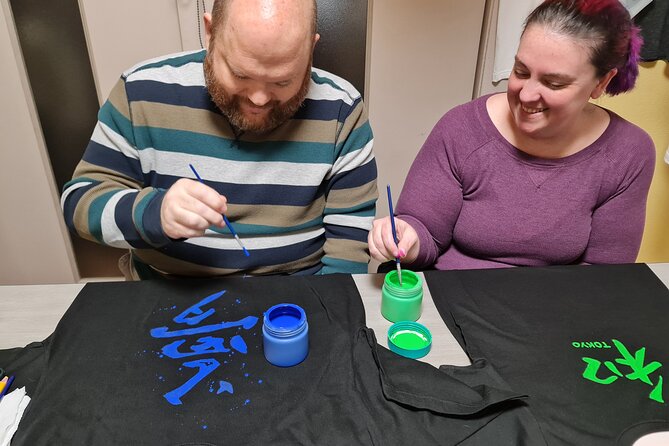 Calligraphy on T-shirt or lantern near Skytree Tokyo - Packing the finished souvenir