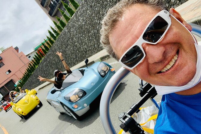 Cute & Fun E-Car tour following guide around Lake Kawaguchiko - A shrine, a quiet neighborhood, and local atmosphere