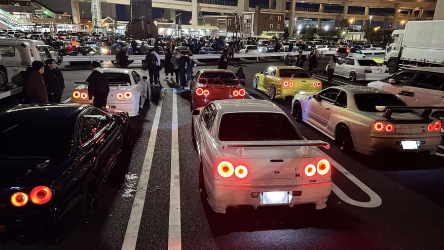 Daikoku & Tokyo Private JDM Tour by 700HP R34 GT-R - Pickup makes the evening easier