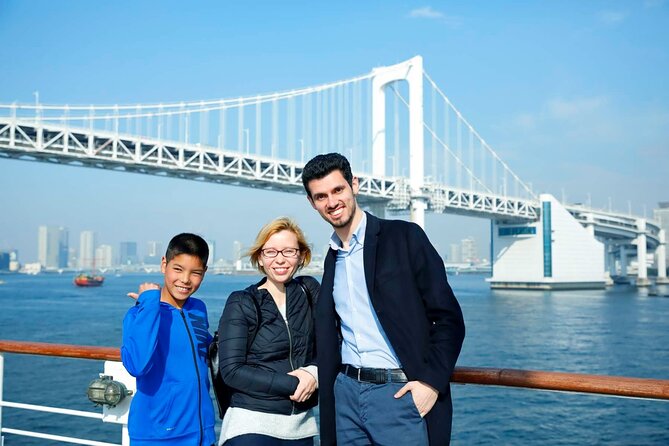 Dynamic Tokyo: Tokyo Tower, Tea Experience, Bay Cruise Day Tour - Lunch brings a welcome break at the right time