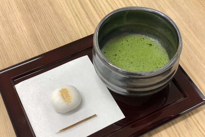 EDOCCO Tea House–A Quick Dive into Japanese Traditional Culture - Preparing matcha and tasting a Japanese sweet