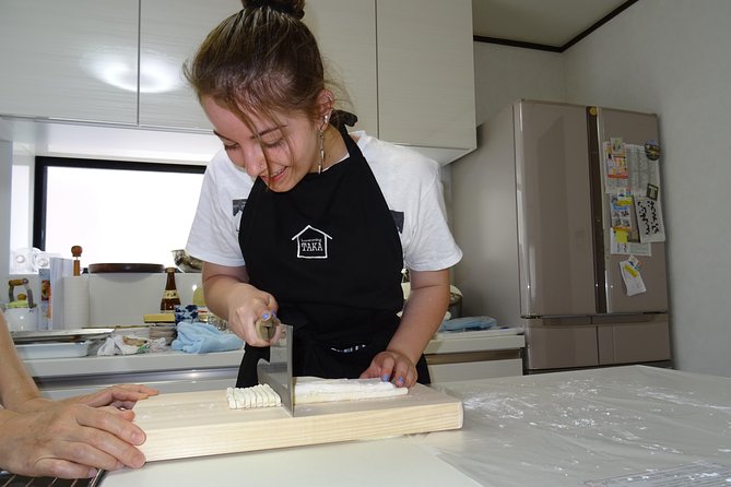 Experience all of Japanese culture and Japanese food experience classes "origami, udon, Japanese food, green tea, calligraphy" in 4 hours - Lunch at the Hosts’ Table