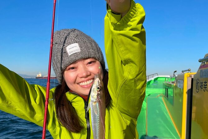 Fishing with Mt. Fuji Views and Japanese Home Cooking Experience - Returning to Arakawaya for fish preparation