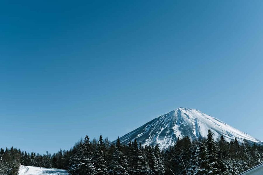 From Tokyo: Fujiyama Snow Resort Yeti Winter Ski Day Tour - The long ride to the foot of Mt. Fuji