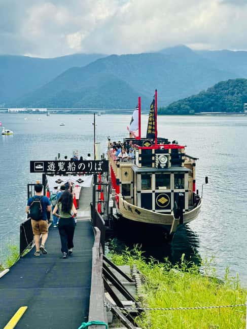 From Tokyo: Full-Day Mount Fuji Tour in English or Spanish - Honcho Street and the Fuji Michi route
