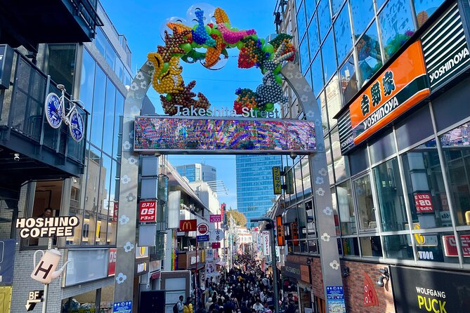 Get Unique Insights into Tokyo - Private Tour with local Guide - Taking the train to Shinjuku
