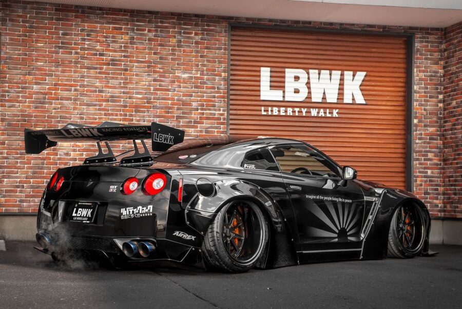 GT-R35 800hp Club Membership - secret underground car meet - Why the convoy is more than a photo prop