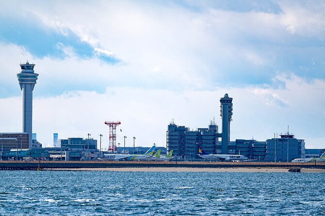 Haneda Airport Private Transfer – Luxury Car & Meet & Greet - From Haneda arrivals to your Tokyo hotel