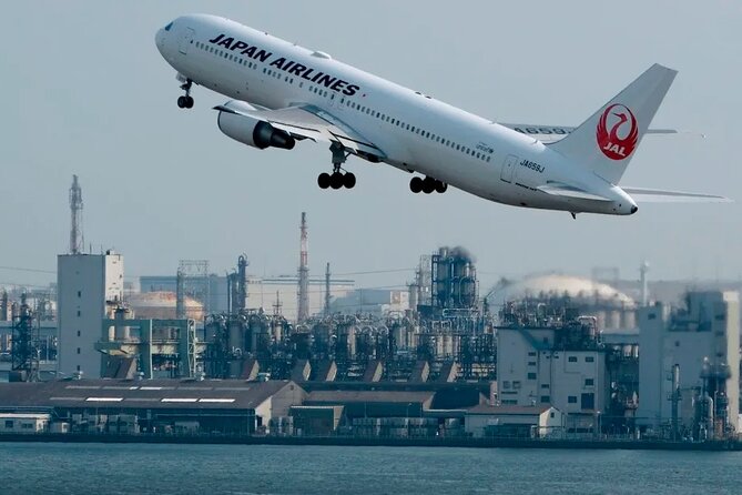 Haneda Airport Private Transfer – Luxury Car & Meet & Greet - What the car and ride are really like