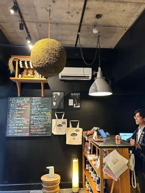 Historic Kanda Sake Tasting at Tokyo’s Oldest Shop (1596) - Timing, comfort, and sensible planning