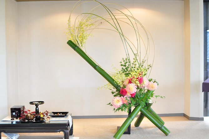 IKEBANA experience - Matcha, wagashi, and a traditional tea-room finish