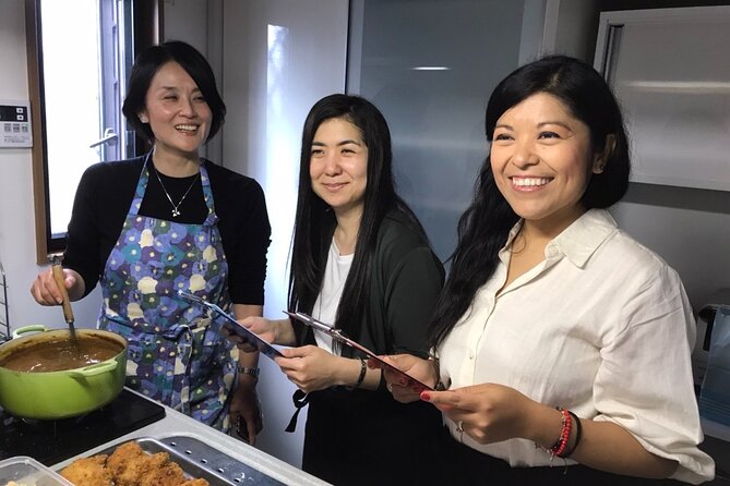 Japanese Home Cooking Class & Walk in Todoroki Temple Tokyo - What you actually cook and what Tomoko prepares