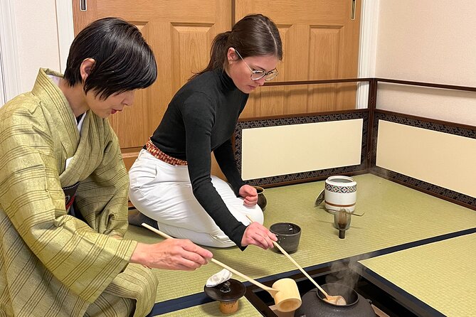 Japanese Tea Ceremony at Private Home in Yokohama, suburban Tokyo - Watching the charcoal procedure