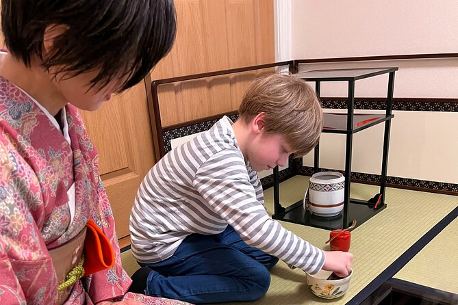 Japanese Tea Ceremony at Private Home in Yokohama, suburban Tokyo - Making your own matcha