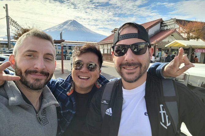Johnny's Exclusive: Mt. Fuji Adventure from Kawaguchiko - Oshino Hakkai and the Fuji Sengen shrine