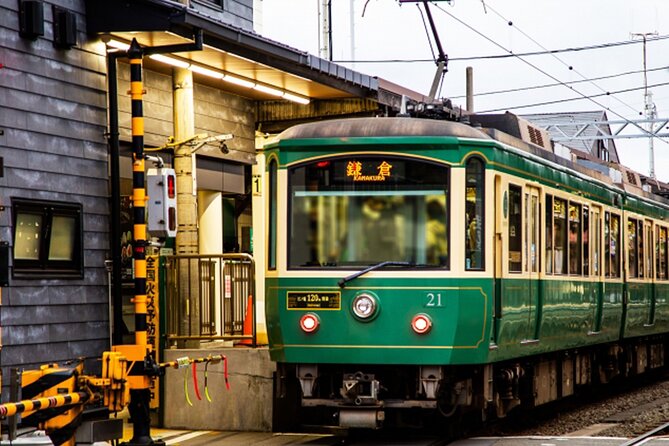 Kamakura Walking Tour - The City of Shogun - Komachi Street: A short taste of modern Kamakura