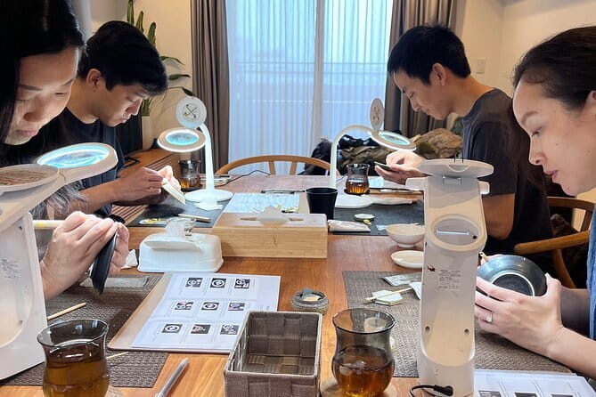 Kintsugi Workshop Class in Shibuya, Tokyo with mon cadeau - Choosing your own crockery at Mon Cadeau
