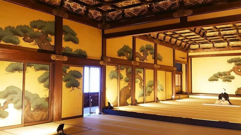 Kyoto: Nijo Castle World Heritage Guided Tour with Admission - Ninomaru Palace and the famous chirping floors