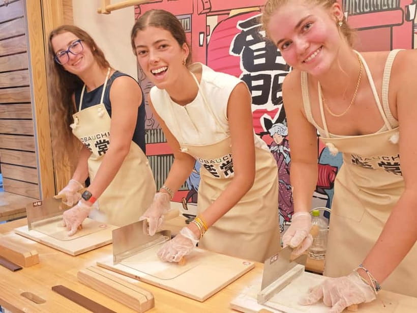 Made from flour in 30min! Ramen-noodle Making Experience! - What Happens From Arrival to First Bite