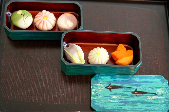 Make Traditional Nerikiri Sweets & Matcha experience in Shibuya - What makes Hana’s teaching effective