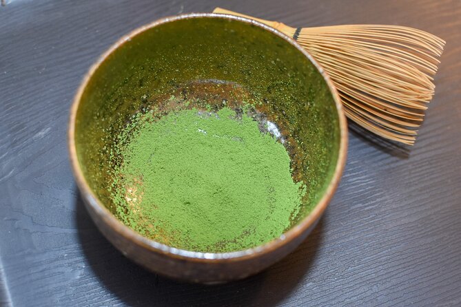 Matcha Experience with of Japanese Tea Tasting in Tokyo - Six teas compared side by side