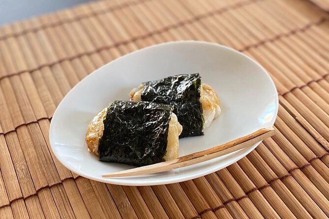 Mochi Making at a Private Studio in Tokyo - Discovering savory grilled mochi with soy sauce and nori