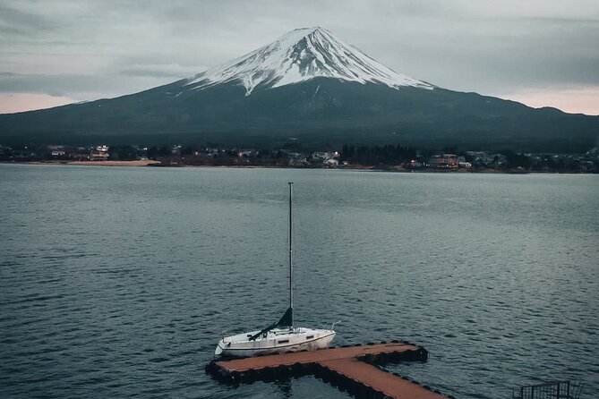 Mt. Fuji and Lake Kawaguchi Day Trip with Private Car - Lake Kawaguchi and the Fuji Five Lakes