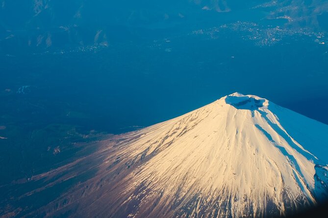 Mt. Fuji and Lake Kawaguchi Day Trip with Private Car - Oshino Hakkai and the spring-water village