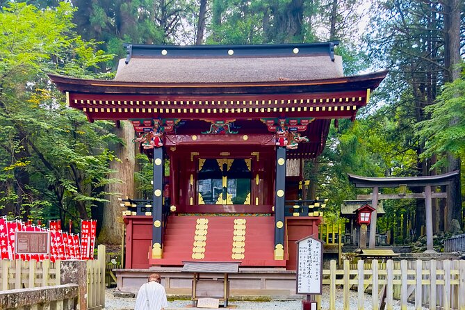 Mt. Fuji, Cherry Blossom & Shiba Sakura Pvt. Day Tour - Oshino Hakkai: clear spring water and village atmosphere