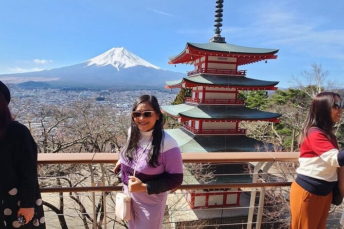 Mt. Fuji Day Trip from Tokyo with English Speaking Driver Guide - Saiko Iyashi no Sato Nemba for a traditional village setting