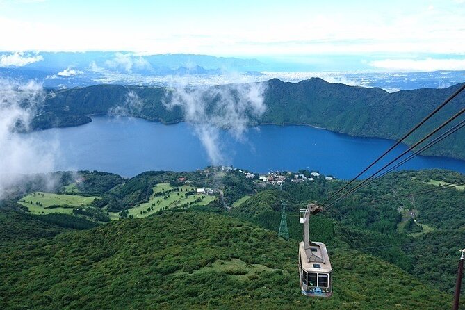 Mt Fuji & Hakone Cruise, Drum Show Bus 1 Day from Tokyo Sta. Area - Lake Ashi aboard the Sorakaze