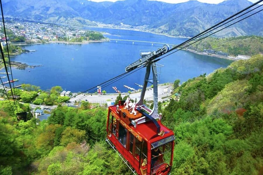 Mt. Fuji & Lake Kawaguchiko Ropeway Panorama Full-Day Tour - Lake Kawaguchiko and a quiet bowl of matcha