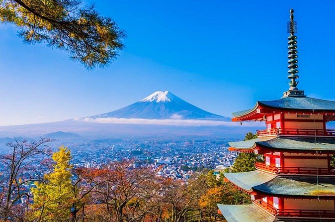 Mt Fuji Private Day Trip from Tokyo with English Speaking Driver - Lake Saiko and a slower change of pace