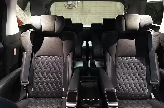 Narita Airport(NRT): Private Transfer to Tokyo/Yokohama 1-9pax - Luggage Help From Curb to Hotel