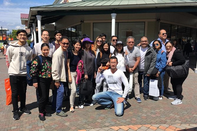 Private Car Mt Fuji and Gotemba Outlet in One Day from Tokyo - A private escape from Tokyo to Fuji country