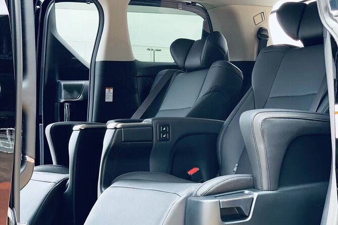 Private departure transfer from Tokyo City to Narita International airport - How the $92.50 price works for your party