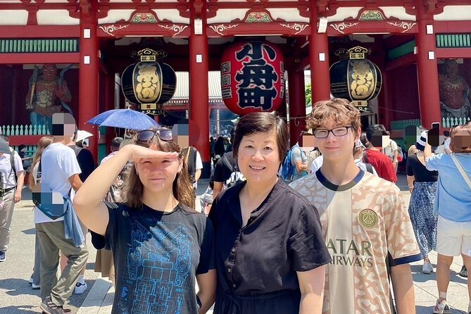 Private Tour Guide in English or Spanish (Español) - Akihabara: electronics, anime, and pop culture