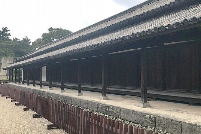 Private Tour - History, Art and Nature at the Imperial Palace - Kitanomaru Park’s open lawns and trees