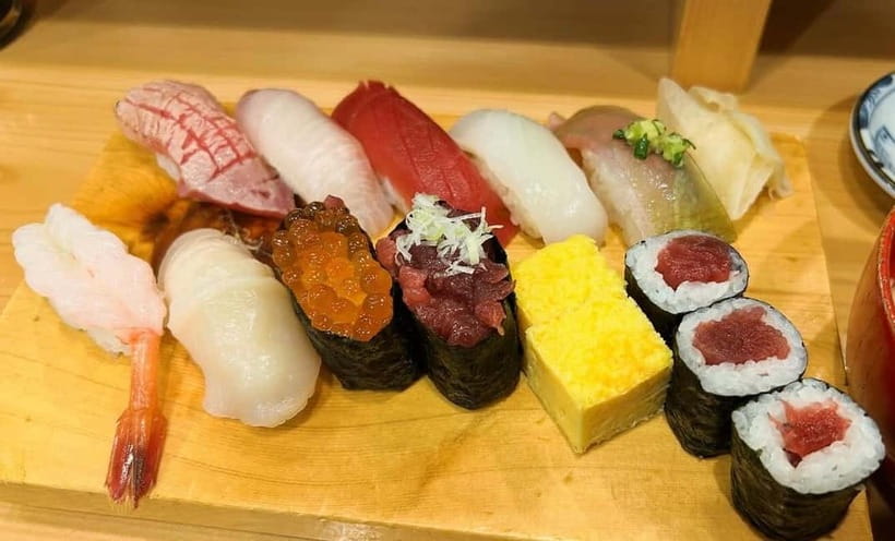 Private Toyosu & Tsukiji Market Adventure with Tuna Auction - Breakfast at an hour when sushi makes sense
