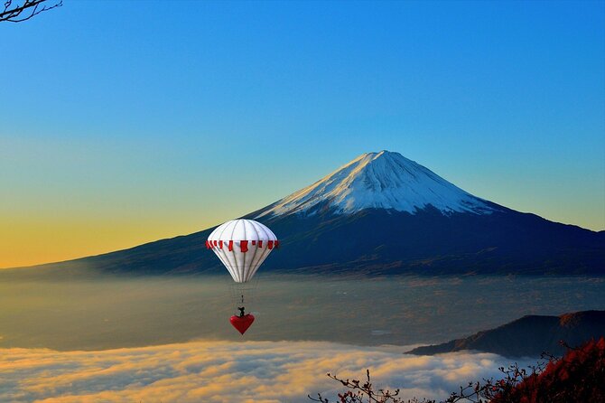 Private Unforgettable Mt Fuji Tour with English Speaking Driver - Oshino Hakkai and Chureito Pagoda start the Fuji day