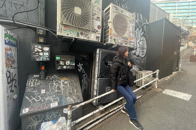 Real-Life Anime Pilgrimage Tour: “Shibuya Incident” - A guide who adds anime talk and Tokyo advice